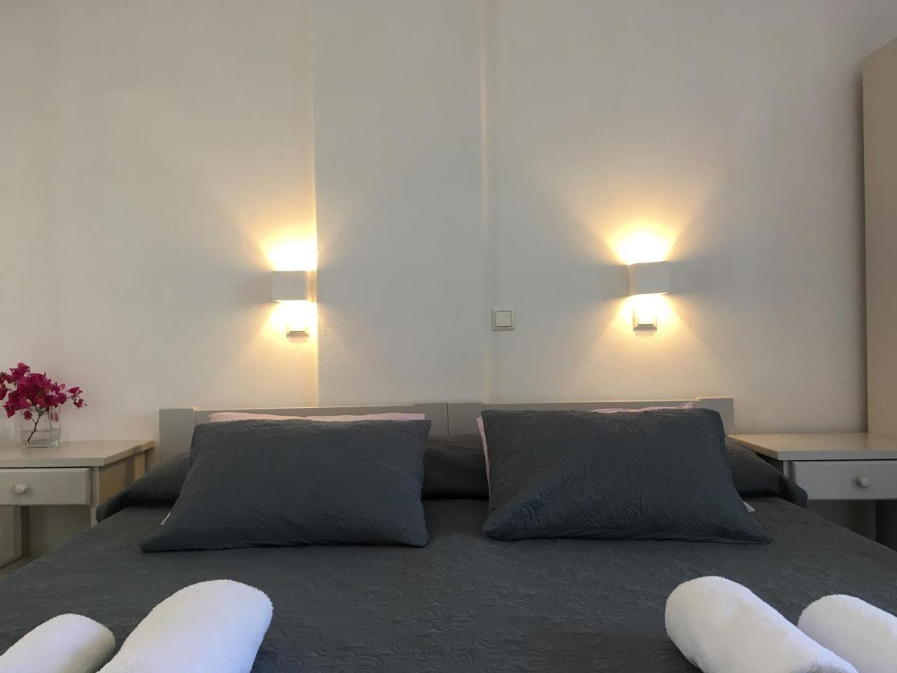 Stefano Apartments Науса Екстериор снимка